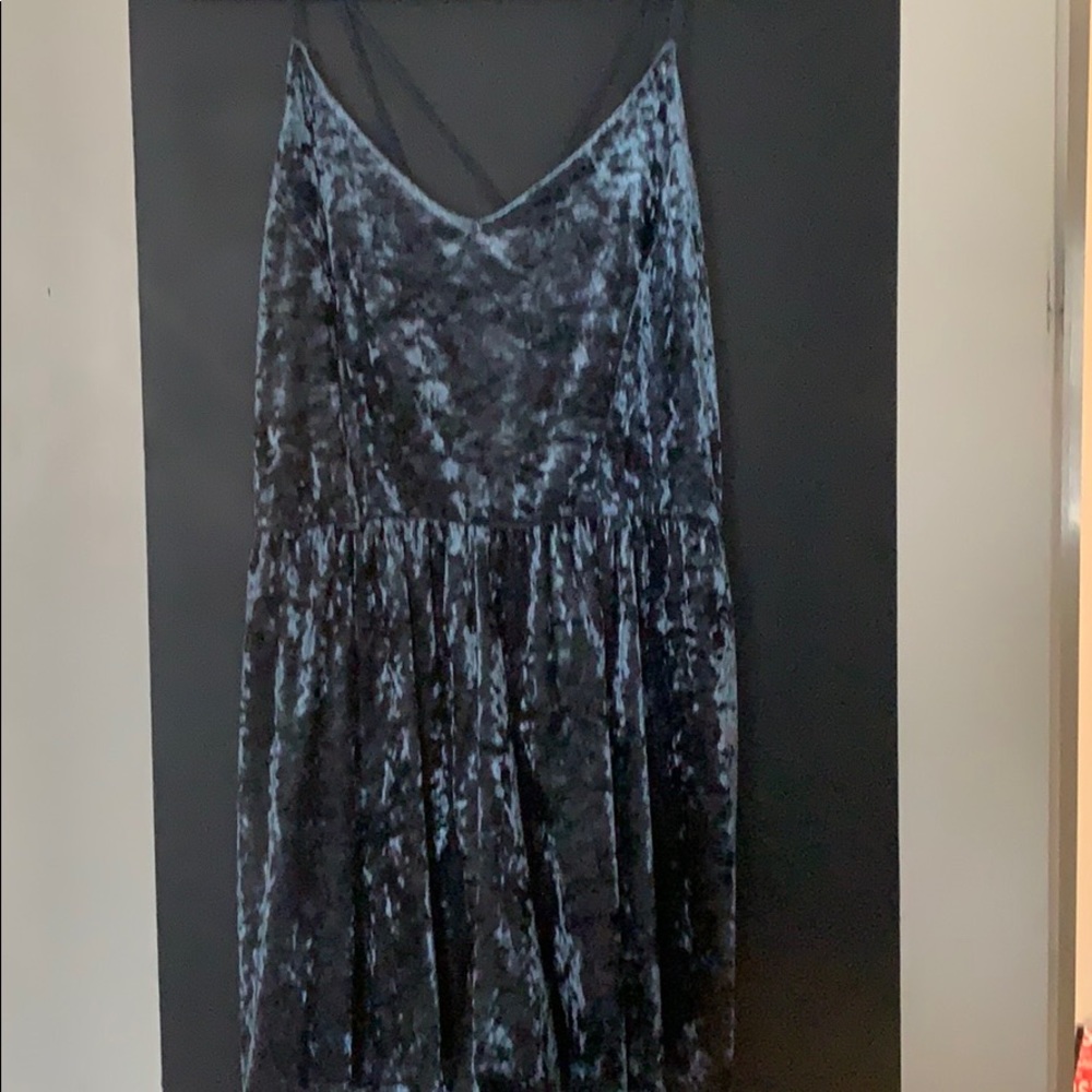 Cross back blue velvet romper